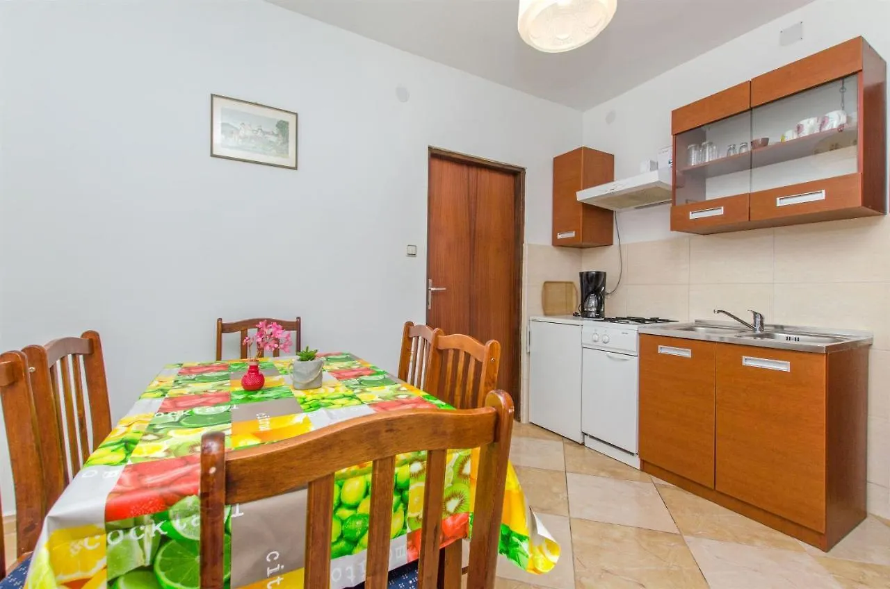 Apartments Ivan Bibinje