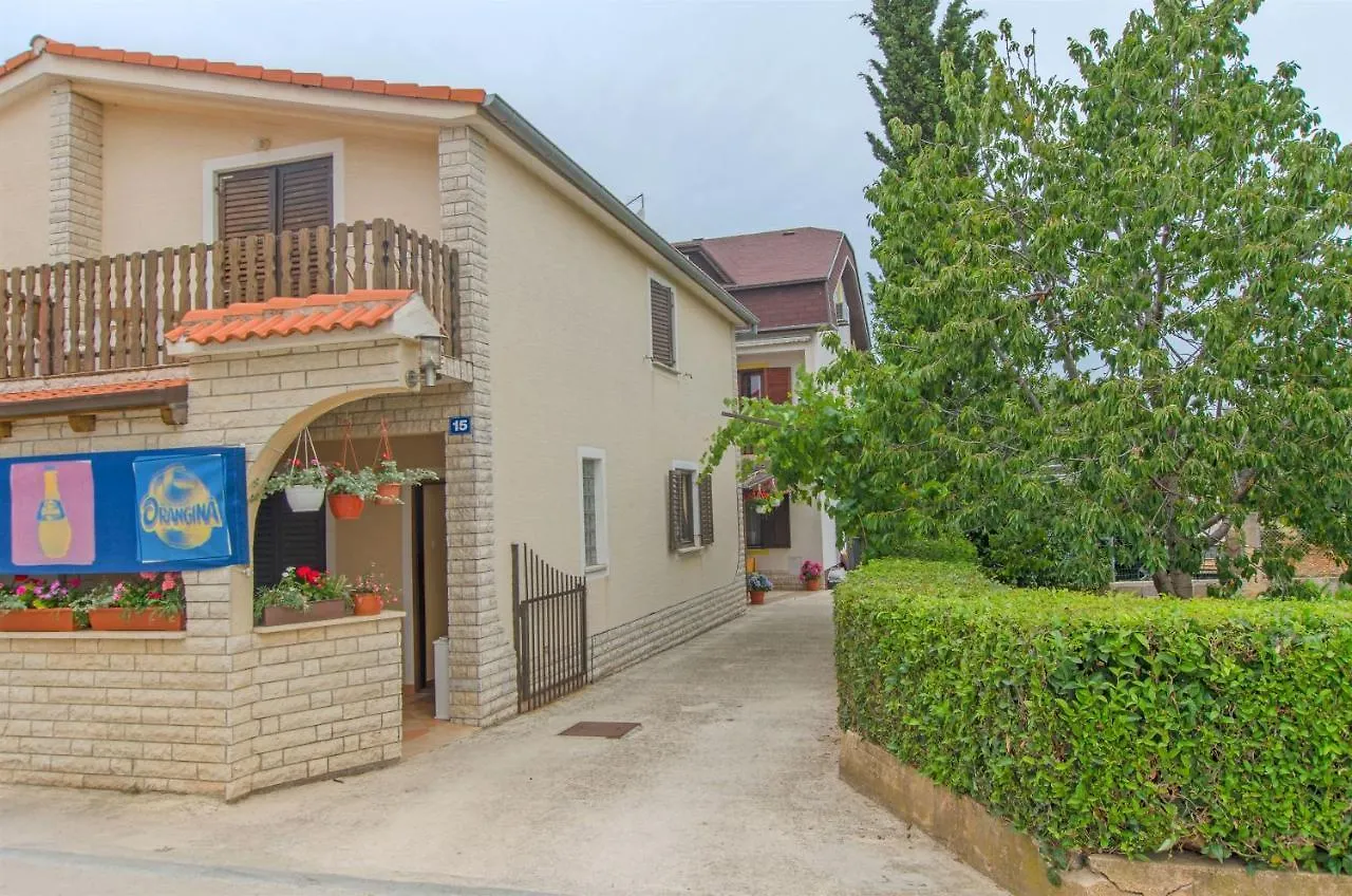 Apartments Ivan Bibinje